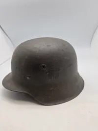 Original tysk M/42 hjelm - anvendt af modstandsbevægelsen