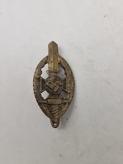 Original National Sozialistische Kriegsopferversorgung (NSKOV) memberbadge