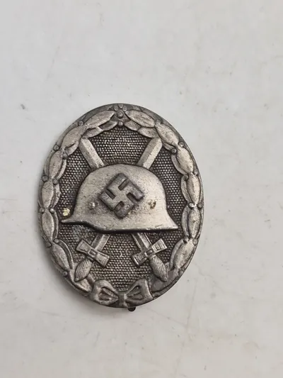 Originalt tysk såret tegn - 2.kl (sølv) fremtiler 30 ( Hauptmünzamt Wien )