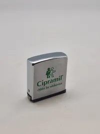 Golf ting og Zippo målebånd