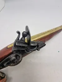 Veludført model pistol