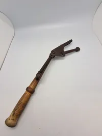 Antik lerdue kaster
