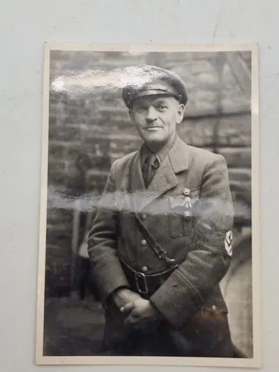 Originale fotos af tysk Stahlhelm medlem