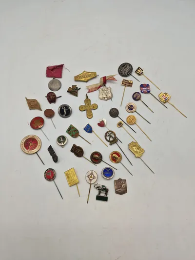 Lot diverse pins mm