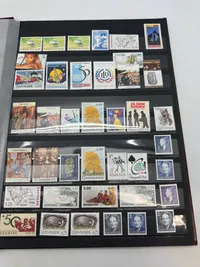 Samling danske postfriske frimærker med album