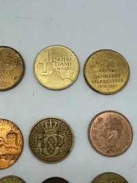 Samling diverse poletter