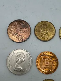 Samling diverse poletter