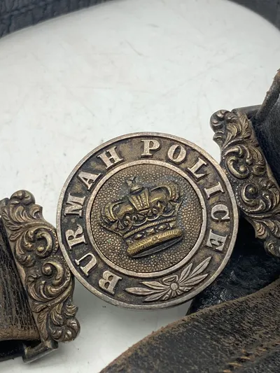 Original bælte med skrårem - Burmah Police