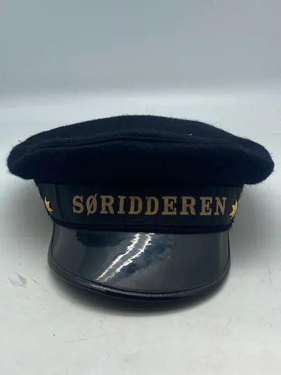 Civil kasket med påsat originalt huebånd fra Søridderen (Minestryger, senere patruljefartøj)