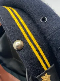 Civil kasket med påsat originalt huebånd fra Søridderen (Minestryger, senere patruljefartøj)