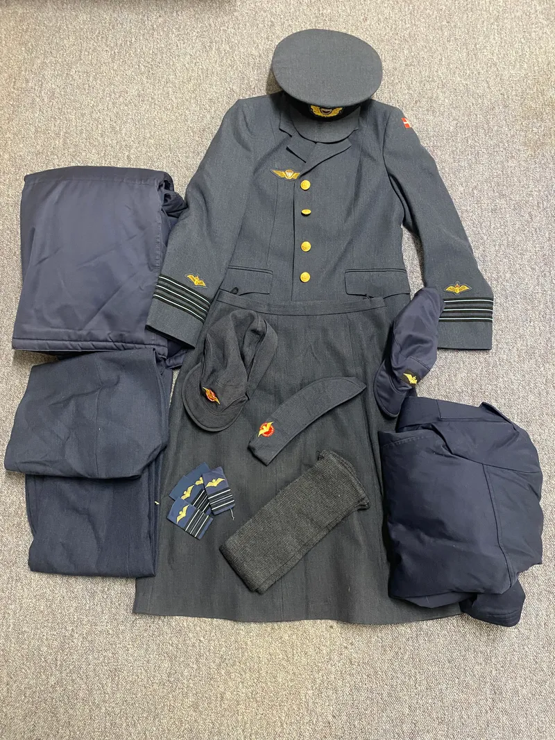 Uniform for kvindelig major i det danske flyvevåben