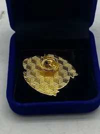 D-day pin med æske