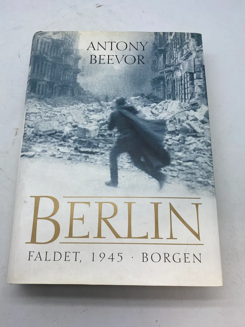 Berlin faldet 1945