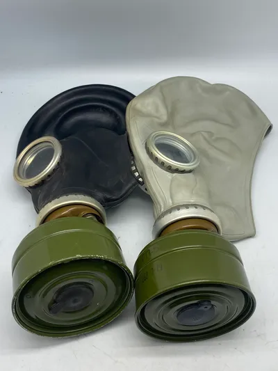 Sæt originale russiske gasmasker