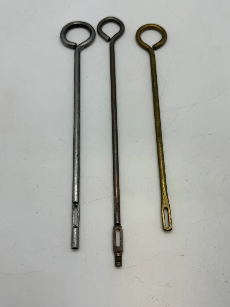 Lot pistol rensestokke