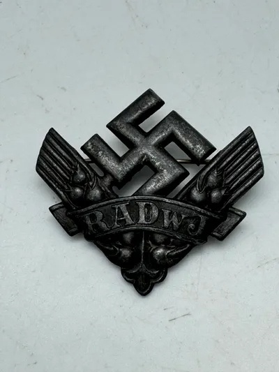 Originalt WWII GERMAN RADwJ WAR HELPER'S SERVICE BADGE