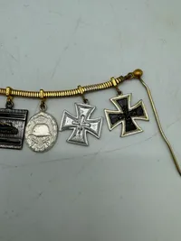 Sjælden original veteran kæde (57 version) fra ww2 officer med bl.a. Panzervernichtungsabzeichen