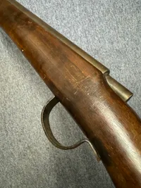 Originalt svensk 1896 bajonet trænings gevær med fjederpåvirket bajonet