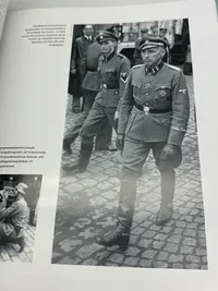 Østfronten - Danskere i krig (den sjældne udgave i få eks. da den blev trukket tilbage pga fejl)
