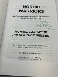 Nordic Warriors (Regiment 24 Danmark) signeret af den ene forfatter Holger Thor Nielsen