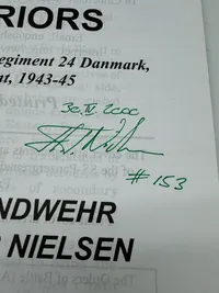 Nordic Warriors (Regiment 24 Danmark) signeret af den ene forfatter Holger Thor Nielsen