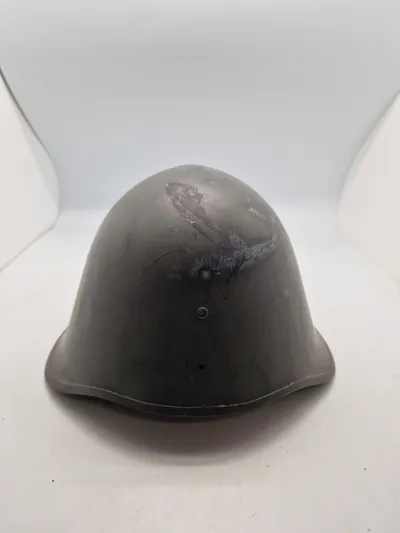 Original dansk M/23 hjelm - senere anvendt af CF