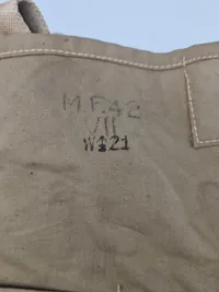Original britisk taske fra 1944 - godt stemplet