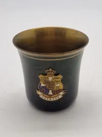 Lot dansk militaria - bl.a. mønt til minde om den kongelige livgarde
