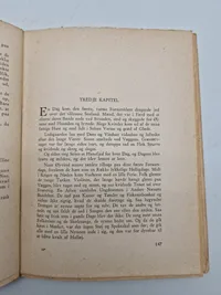 Samling militær litteratur mm.