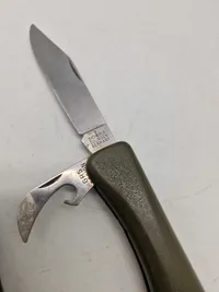 To stk originale HMAK foldeknive - forgængeren for den røde Victorinox