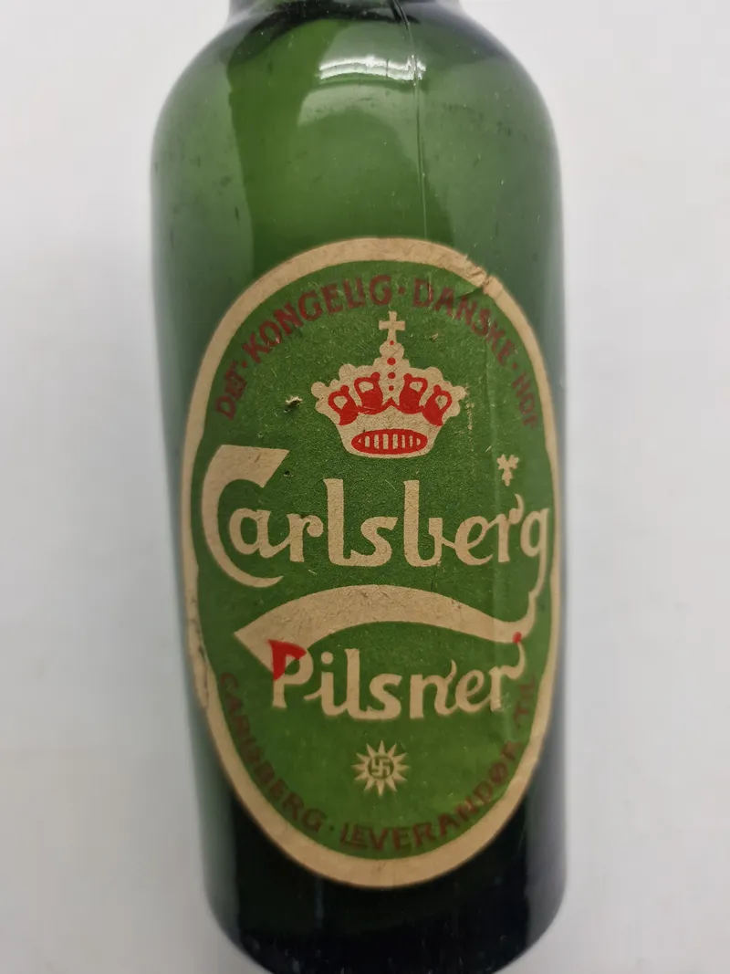 Original Carlsberg flaske - bemærk soltegnet