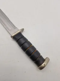 Dykkerkniv med skede