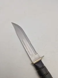 Dykkerkniv med skede