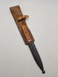 Original svensk model 1896 bajonet med frø