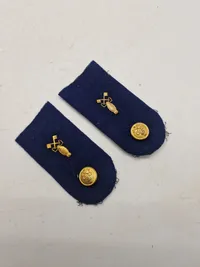 Samling militære stofmærker