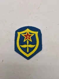Samling militære stofmærker
