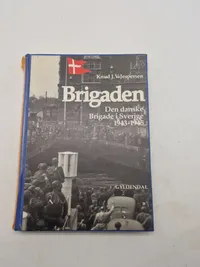 Brigaden bog med originalt foto