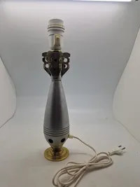 Original Dansk øvelses morter ombygget til lampe