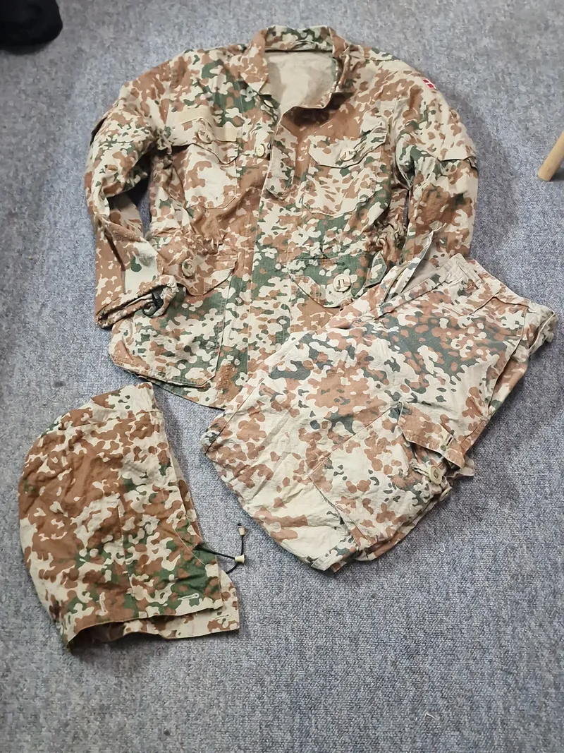 Originale dansk ørkenuniform