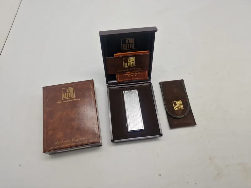 Win lighter med æske