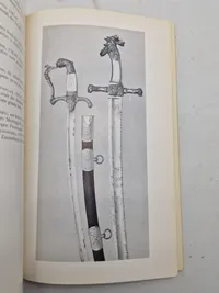 Bøger om militaria