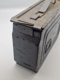 Original ww2 ammunitionskasse - senere anvendt til håndgranater i det danske forsvar