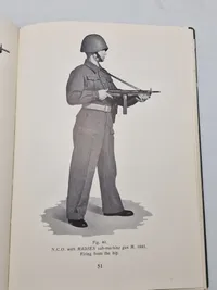 Sjælden original instruktionsbog for Madsen maskingevær mm.