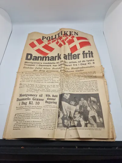 Original avis med friheds budskabet fra 1945