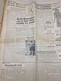 Original avis med friheds budskabet fra 1945