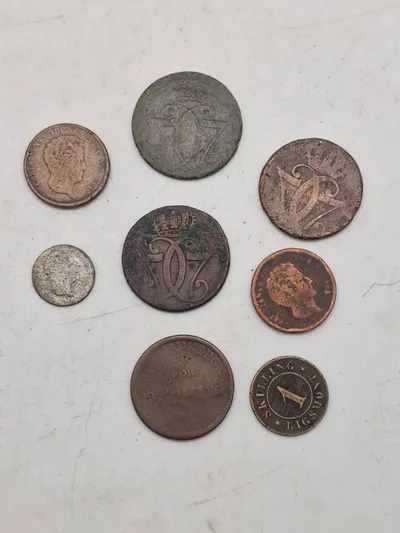 Samling originale danske skillingsmønter