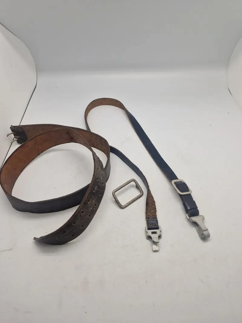 Original Tysk skrårem, med mangler