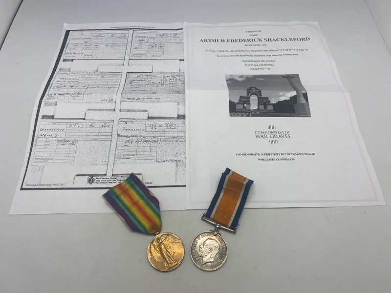 Originalt medalje lot fra falden ww1 soldat - medaljer er navngivne, og der medfølger research på manden