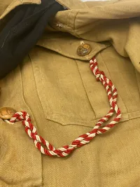 Original tysk Hitler jugend uniforms trøje med Leistungsabzeichen i bronze, trekant fra Nord Nordsee og skydesnor