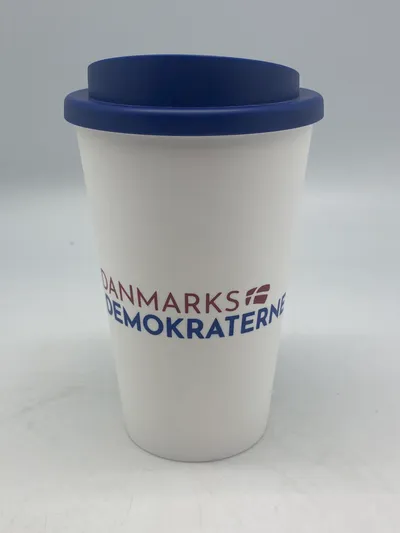 Termokrus med autograf af Inger Støjberg og Kristian Bøgsted